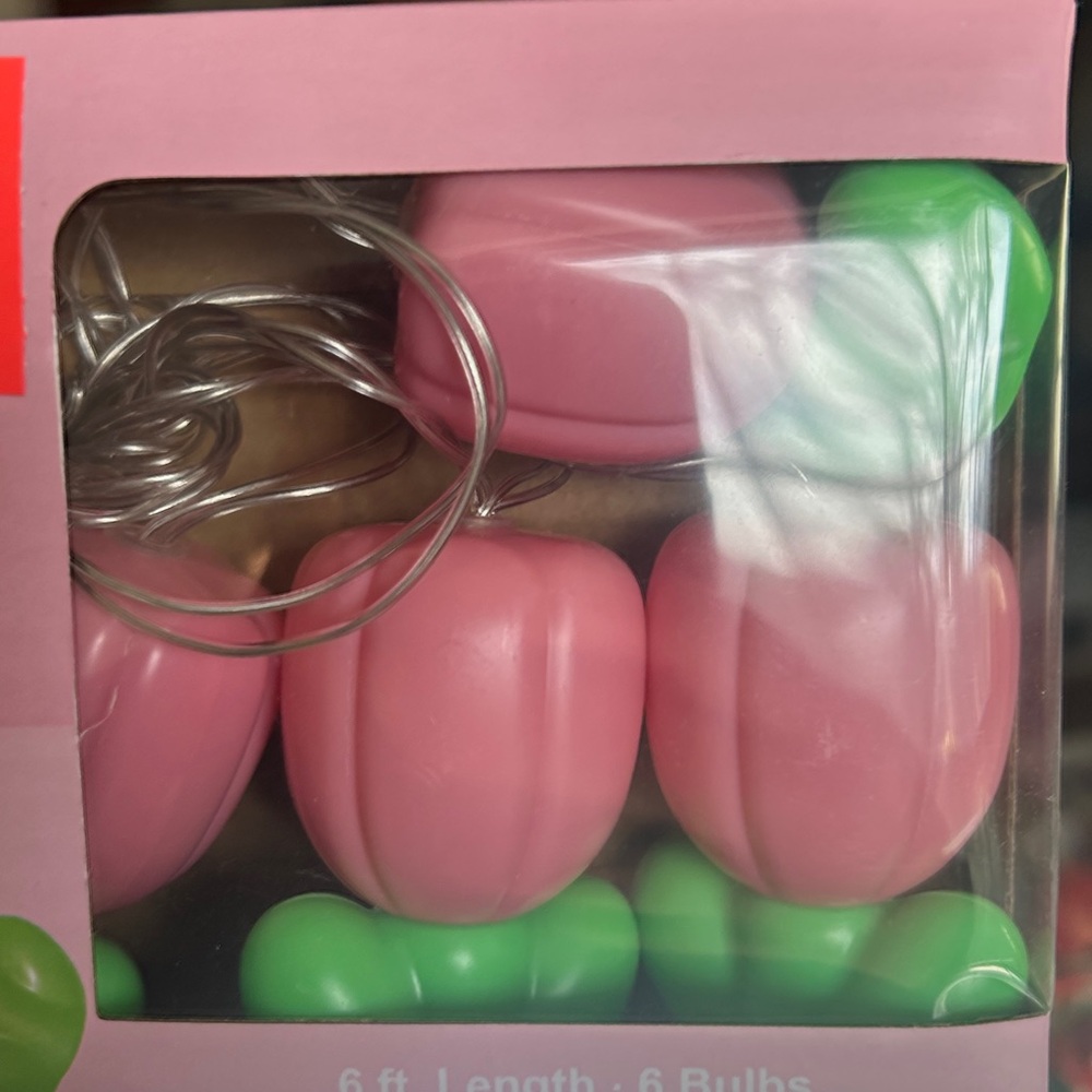 Pink Tulip String Lights with Green Leaves Battery Powered 6 ft. Cerra Indoor
